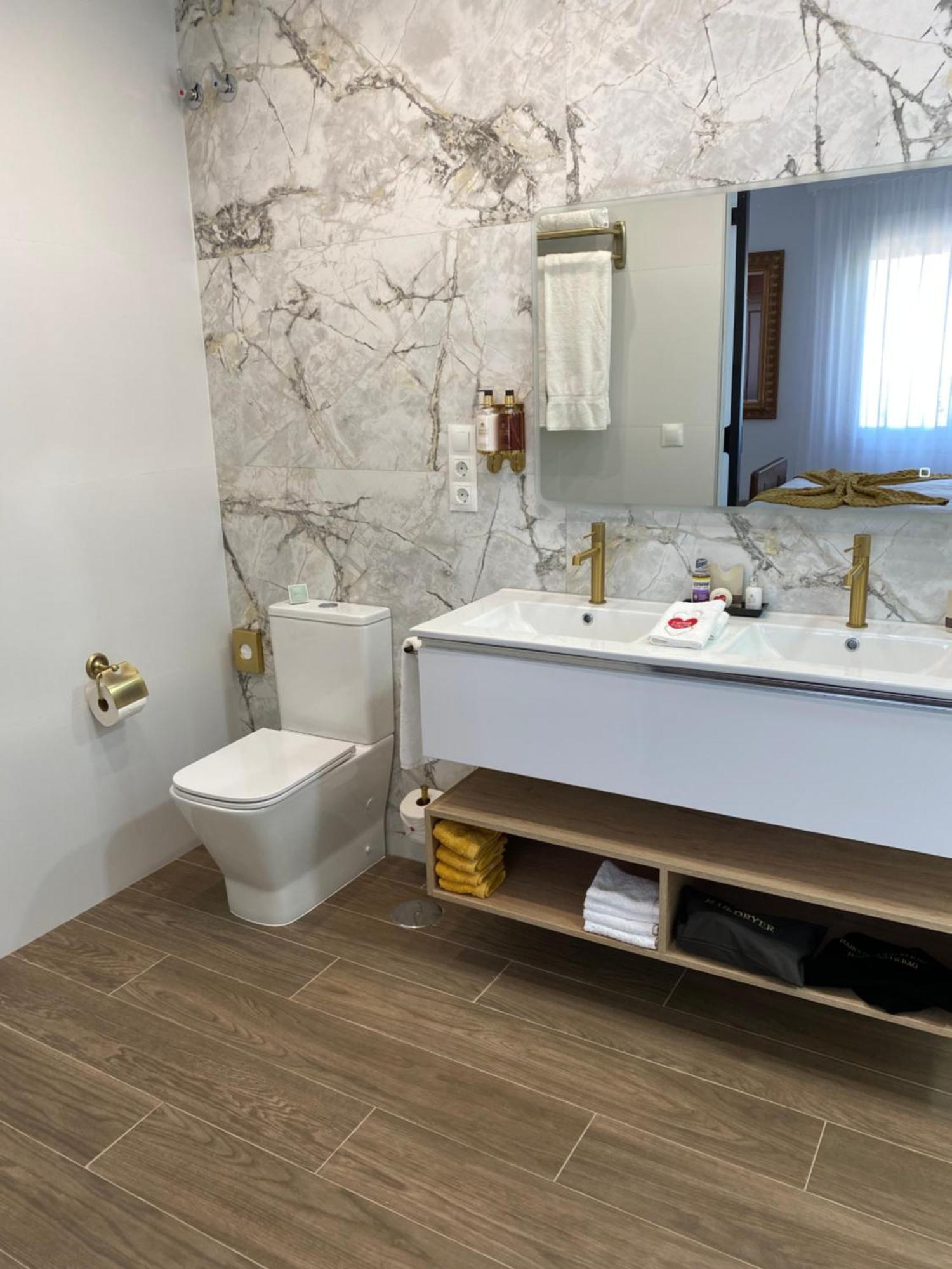 Cariad Boutique Bed & Breakfast La Cala Del Moral Exterior foto