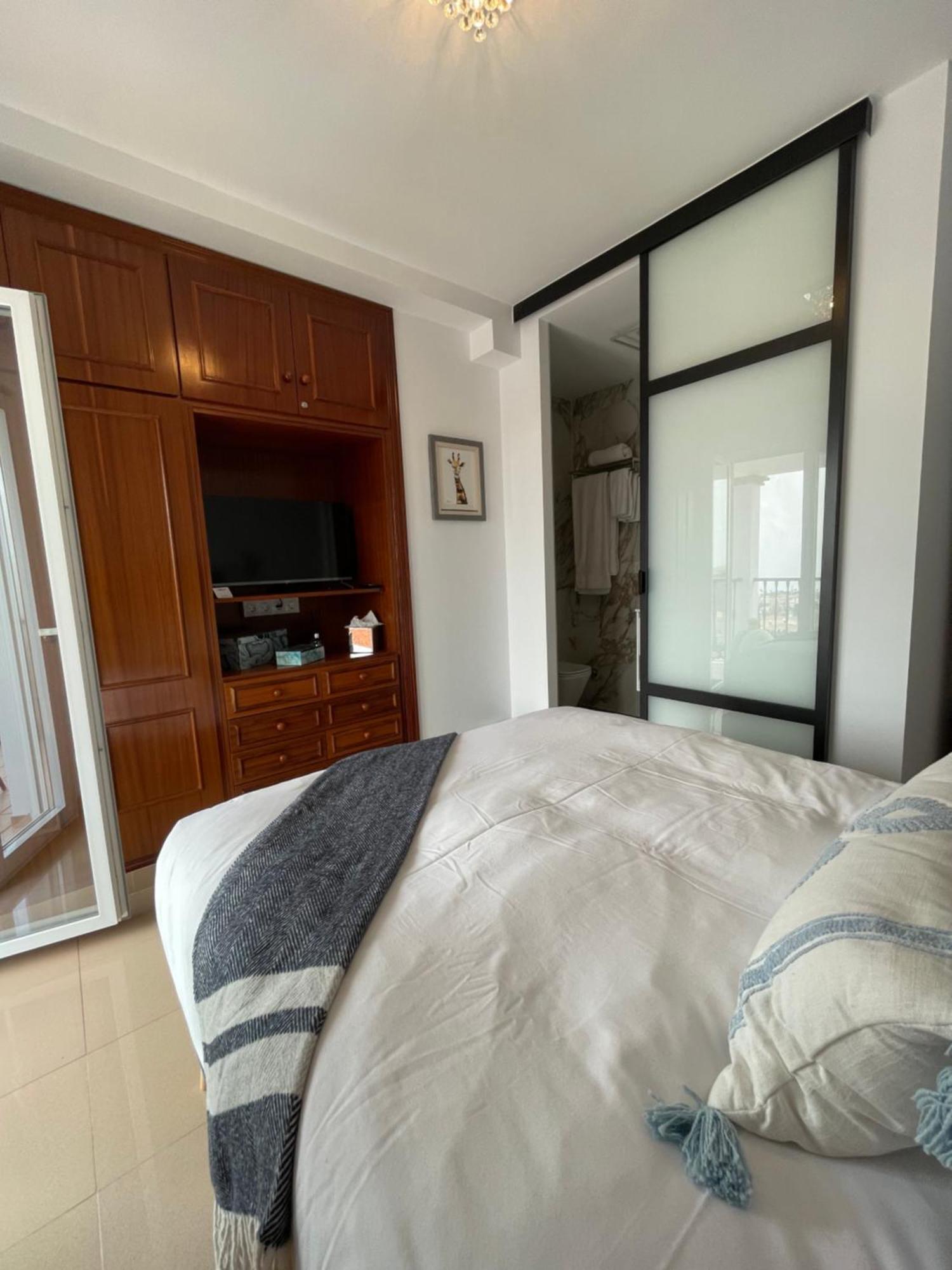 Cariad Boutique Bed & Breakfast La Cala Del Moral Quarto foto